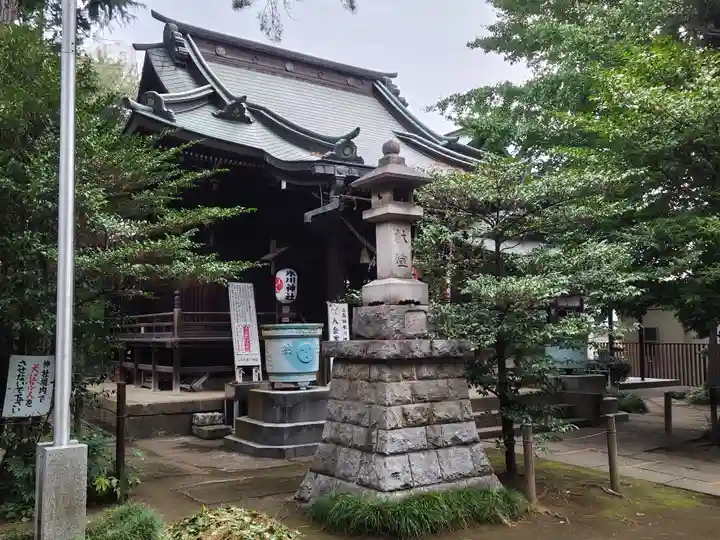 上高田氷川神社の本殿・本堂
