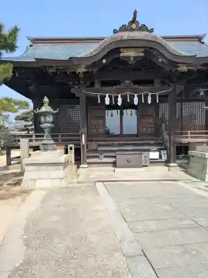 琴彈八幡宮の{uncategorized: "未分類", other: "その他", undefined: "問題あり", building: "その他建物", grave: "お墓", sacred_gate: "鳥居", guardian: "狛犬", statue: "像", buddha: "仏像", history: "歴史", nature: "自然", garden: "庭園", animal: "動物", pagoda: "塔", temizu: "手水舎", mountain_gate: "山門・神門", sanctuary: "本殿・本堂", subordinate: "末社・摂社", art: "芸術", scenery: "景色", jizo: "地蔵", ema: "絵馬", goshuin: "御朱印", omikuji: "おみくじ", items: "授与品その他", amulet: "お守り", goshuincho: "御朱印帳", eats: "食事", festival: "お祭り", votive_dance: "神楽", shichigosan: "七五三参", wedding: "結婚式", experience: "体験その他", initially: "初詣", around: "周辺", anti_infection: "感染症対策"}