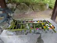 岩角山 岩角寺の手水舎