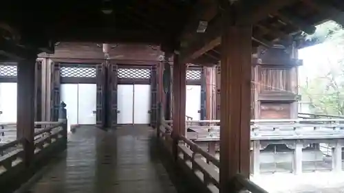 知恩院の本殿・本堂