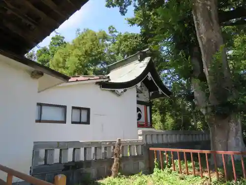 巨摩八幡宮の本殿・本堂