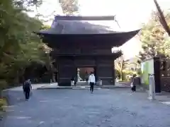 尊永寺の山門