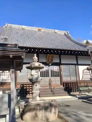 遍照寺の本殿・本堂