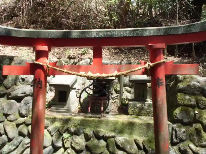 磯﨑稲荷神社の鳥居