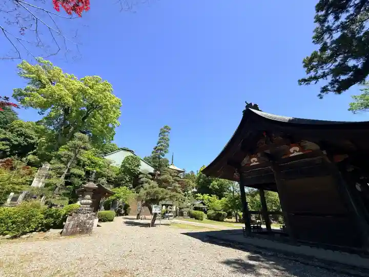 岩殿山安楽寺(吉見観音)の{uncategorized: "未分類", other: "その他", undefined: "問題あり", building: "その他建物", grave: "お墓", sacred_gate: "鳥居", guardian: "狛犬", statue: "像", buddha: "仏像", history: "歴史", nature: "自然", garden: "庭園", animal: "動物", pagoda: "塔", temizu: "手水舎", mountain_gate: "山門・神門", sanctuary: "本殿・本堂", subordinate: "末社・摂社", art: "芸術", scenery: "景色", jizo: "地蔵", ema: "絵馬", goshuin: "御朱印", omikuji: "おみくじ", items: "授与品その他", amulet: "お守り", goshuincho: "御朱印帳", eats: "食事", festival: "お祭り", votive_dance: "神楽", shichigosan: "七五三参", wedding: "結婚式", experience: "体験その他", initially: "初詣", around: "周辺", anti_infection: "感染症対策"}