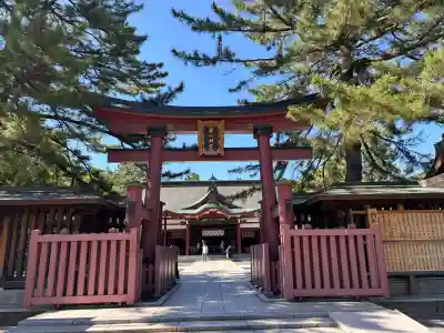 氣比神宮の{uncategorized: "未分類", other: "その他", undefined: "問題あり", building: "その他建物", grave: "お墓", sacred_gate: "鳥居", guardian: "狛犬", statue: "像", buddha: "仏像", history: "歴史", nature: "自然", garden: "庭園", animal: "動物", pagoda: "塔", temizu: "手水舎", mountain_gate: "山門・神門", sanctuary: "本殿・本堂", subordinate: "末社・摂社", art: "芸術", scenery: "景色", jizo: "地蔵", ema: "絵馬", goshuin: "御朱印", omikuji: "おみくじ", items: "授与品その他", amulet: "お守り", goshuincho: "御朱印帳", eats: "食事", festival: "お祭り", votive_dance: "神楽", shichigosan: "七五三参", wedding: "結婚式", experience: "体験その他", initially: "初詣", around: "周辺", anti_infection: "感染症対策"}