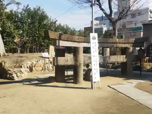 玉造稲荷神社の鳥居