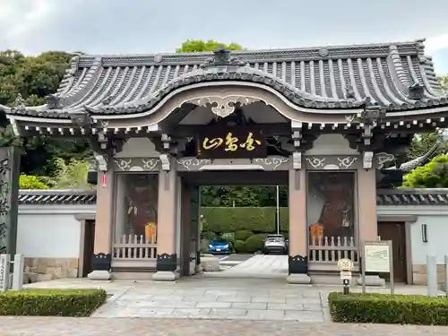 法持寺の山門