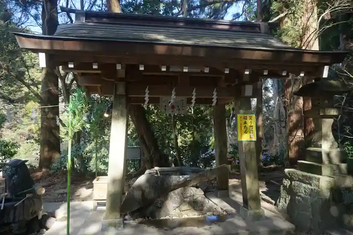 鷲子山上神社の手水舎