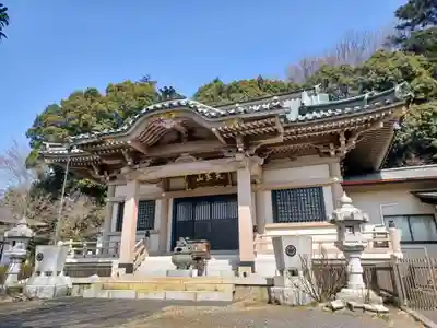 雲性寺の本殿・本堂