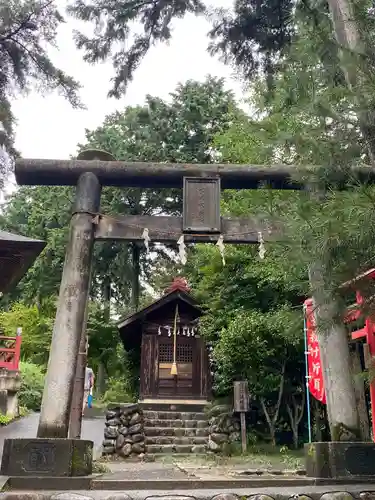塩船観音寺の鳥居