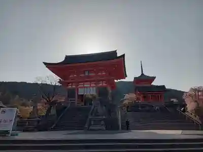 清水寺の山門・神門