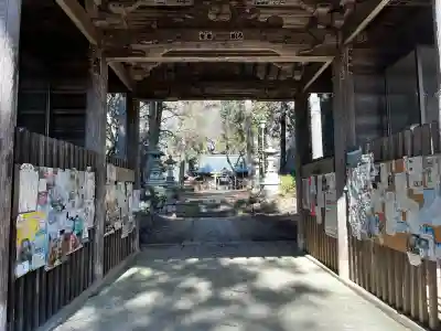 都々古別神社(馬場)の{uncategorized: "未分類", other: "その他", undefined: "問題あり", building: "その他建物", grave: "お墓", sacred_gate: "鳥居", guardian: "狛犬", statue: "像", buddha: "仏像", history: "歴史", nature: "自然", garden: "庭園", animal: "動物", pagoda: "塔", temizu: "手水舎", mountain_gate: "山門・神門", sanctuary: "本殿・本堂", subordinate: "末社・摂社", art: "芸術", scenery: "景色", jizo: "地蔵", ema: "絵馬", goshuin: "御朱印", omikuji: "おみくじ", items: "授与品その他", amulet: "お守り", goshuincho: "御朱印帳", eats: "食事", festival: "お祭り", votive_dance: "神楽", shichigosan: "七五三参", wedding: "結婚式", experience: "体験その他", initially: "初詣", around: "周辺", anti_infection: "感染症対策"}