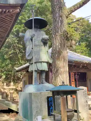 大龍寺の像