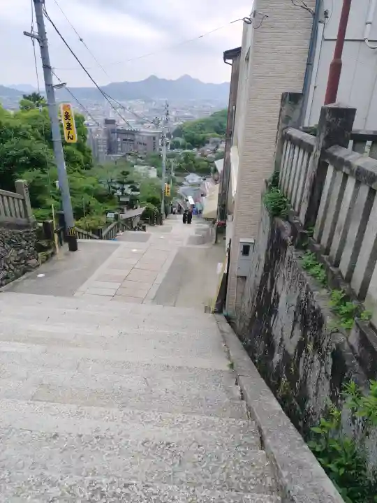 金刀比羅宮の{uncategorized: "未分類", other: "その他", undefined: "問題あり", building: "その他建物", grave: "お墓", sacred_gate: "鳥居", guardian: "狛犬", statue: "像", buddha: "仏像", history: "歴史", nature: "自然", garden: "庭園", animal: "動物", pagoda: "塔", temizu: "手水舎", mountain_gate: "山門・神門", sanctuary: "本殿・本堂", subordinate: "末社・摂社", art: "芸術", scenery: "景色", jizo: "地蔵", ema: "絵馬", goshuin: "御朱印", omikuji: "おみくじ", items: "授与品その他", amulet: "お守り", goshuincho: "御朱印帳", eats: "食事", festival: "お祭り", votive_dance: "神楽", shichigosan: "七五三参", wedding: "結婚式", experience: "体験その他", initially: "初詣", around: "周辺", anti_infection: "感染症対策"}