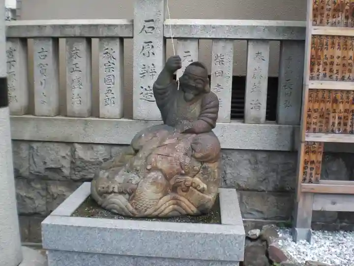 柳原蛭子神社(柳原えびす神社)の像