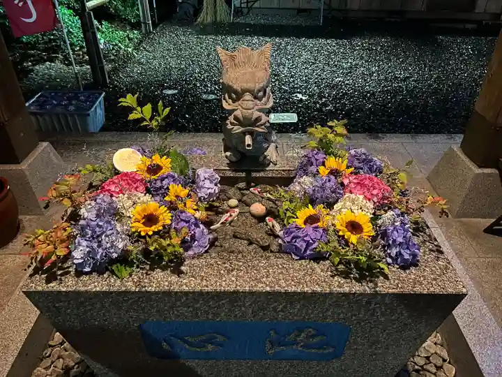 滑川神社 - 仕事と子どもの守り神の手水舎
