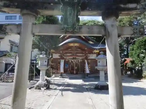 歌懸稲荷神社の鳥居