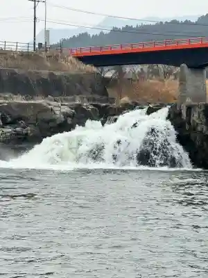 嵐山瀧神社の{uncategorized: "未分類", other: "その他", undefined: "問題あり", building: "その他建物", grave: "お墓", sacred_gate: "鳥居", guardian: "狛犬", statue: "像", buddha: "仏像", history: "歴史", nature: "自然", garden: "庭園", animal: "動物", pagoda: "塔", temizu: "手水舎", mountain_gate: "山門・神門", sanctuary: "本殿・本堂", subordinate: "末社・摂社", art: "芸術", scenery: "景色", jizo: "地蔵", ema: "絵馬", goshuin: "御朱印", omikuji: "おみくじ", items: "授与品その他", amulet: "お守り", goshuincho: "御朱印帳", eats: "食事", festival: "お祭り", votive_dance: "神楽", shichigosan: "七五三参", wedding: "結婚式", experience: "体験その他", initially: "初詣", around: "周辺", anti_infection: "感染症対策"}