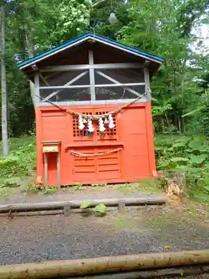 阿寒湖稲荷神社(北海道)