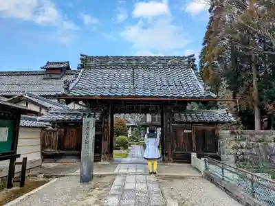 齢仙寺の山門・神門