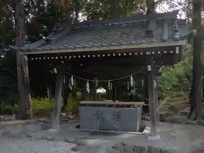 八幡社(柏井町)の手水舎