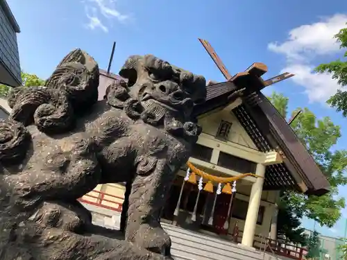 江南神社の狛犬