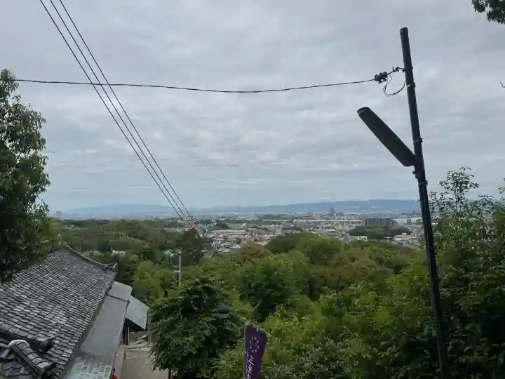 星田妙見宮の{uncategorized: "未分類", other: "その他", undefined: "問題あり", building: "その他建物", grave: "お墓", sacred_gate: "鳥居", guardian: "狛犬", statue: "像", buddha: "仏像", history: "歴史", nature: "自然", garden: "庭園", animal: "動物", pagoda: "塔", temizu: "手水舎", mountain_gate: "山門・神門", sanctuary: "本殿・本堂", subordinate: "末社・摂社", art: "芸術", scenery: "景色", jizo: "地蔵", ema: "絵馬", goshuin: "御朱印", omikuji: "おみくじ", items: "授与品その他", amulet: "お守り", goshuincho: "御朱印帳", eats: "食事", festival: "お祭り", votive_dance: "神楽", shichigosan: "七五三参", wedding: "結婚式", experience: "体験その他", initially: "初詣", around: "周辺", anti_infection: "感染症対策"}