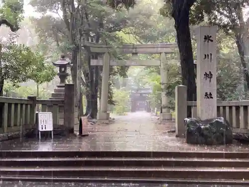 赤坂氷川神社の鳥居