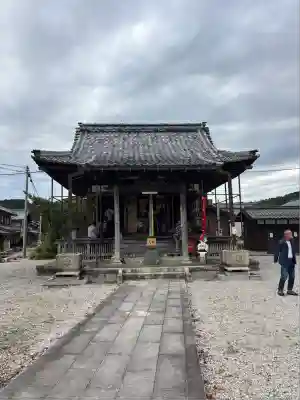 西野薬師堂(滋賀県)