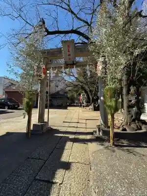 子易神社の{uncategorized: "未分類", other: "その他", undefined: "問題あり", building: "その他建物", grave: "お墓", sacred_gate: "鳥居", guardian: "狛犬", statue: "像", buddha: "仏像", history: "歴史", nature: "自然", garden: "庭園", animal: "動物", pagoda: "塔", temizu: "手水舎", mountain_gate: "山門・神門", sanctuary: "本殿・本堂", subordinate: "末社・摂社", art: "芸術", scenery: "景色", jizo: "地蔵", ema: "絵馬", goshuin: "御朱印", omikuji: "おみくじ", items: "授与品その他", amulet: "お守り", goshuincho: "御朱印帳", eats: "食事", festival: "お祭り", votive_dance: "神楽", shichigosan: "七五三参", wedding: "結婚式", experience: "体験その他", initially: "初詣", around: "周辺", anti_infection: "感染症対策"}