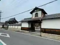 覚勝寺の{uncategorized: "未分類", other: "その他", undefined: "問題あり", building: "その他建物", grave: "お墓", sacred_gate: "鳥居", guardian: "狛犬", statue: "像", buddha: "仏像", history: "歴史", nature: "自然", garden: "庭園", animal: "動物", pagoda: "塔", temizu: "手水舎", mountain_gate: "山門・神門", sanctuary: "本殿・本堂", subordinate: "末社・摂社", art: "芸術", scenery: "景色", jizo: "地蔵", ema: "絵馬", goshuin: "御朱印", omikuji: "おみくじ", items: "授与品その他", amulet: "お守り", goshuincho: "御朱印帳", eats: "食事", festival: "お祭り", votive_dance: "神楽", shichigosan: "七五三参", wedding: "結婚式", experience: "体験その他", initially: "初詣", around: "周辺", anti_infection: "感染症対策"}