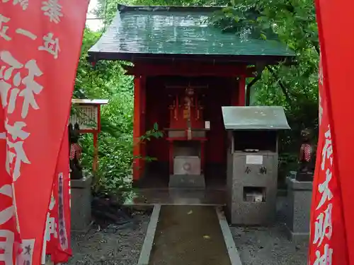 鷲尾愛宕神社の末社