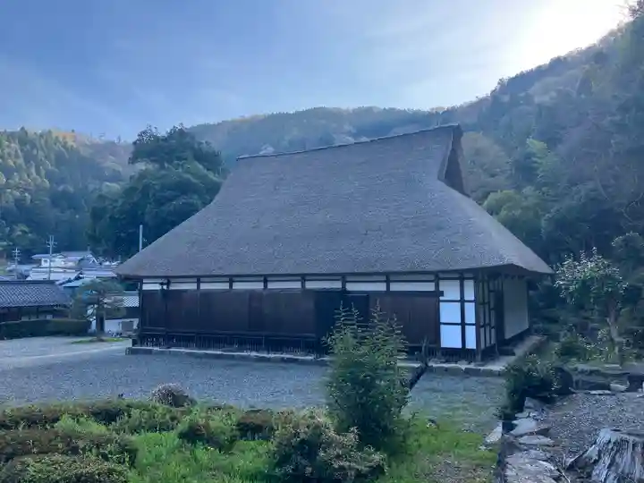 西徳寺の本殿・本堂