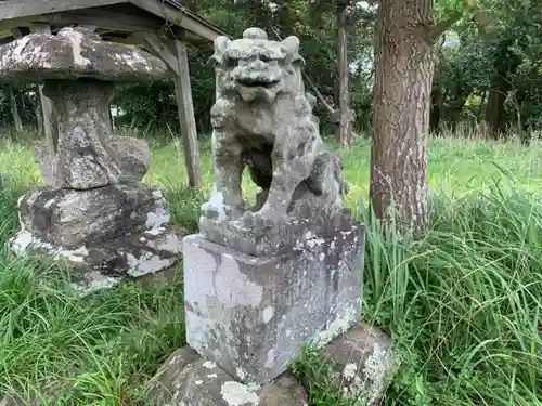 神明神社の狛犬