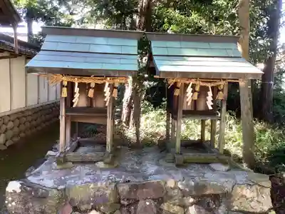神明社(宮浦)の末社・摂社