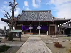 願証寺の本殿