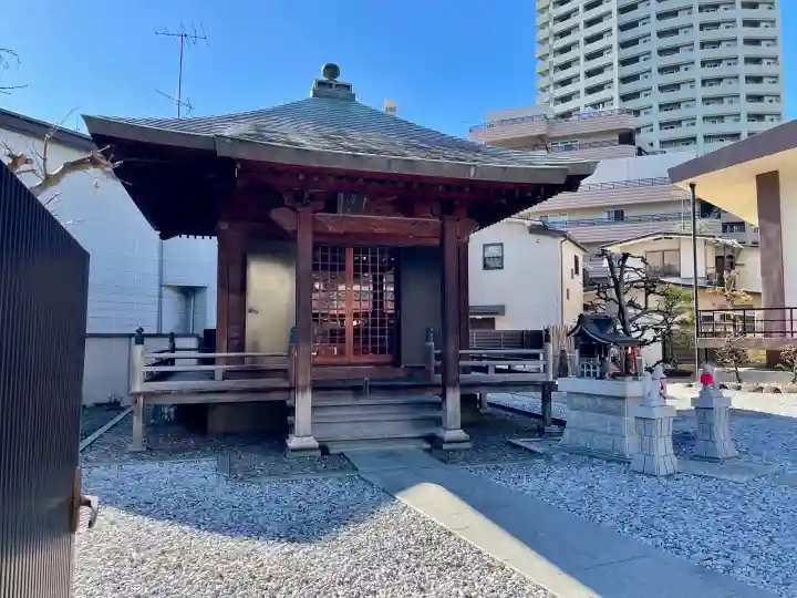 玄静院の{uncategorized: "未分類", other: "その他", undefined: "問題あり", building: "その他建物", grave: "お墓", sacred_gate: "鳥居", guardian: "狛犬", statue: "像", buddha: "仏像", history: "歴史", nature: "自然", garden: "庭園", animal: "動物", pagoda: "塔", temizu: "手水舎", mountain_gate: "山門・神門", sanctuary: "本殿・本堂", subordinate: "末社・摂社", art: "芸術", scenery: "景色", jizo: "地蔵", ema: "絵馬", goshuin: "御朱印", omikuji: "おみくじ", items: "授与品その他", amulet: "お守り", goshuincho: "御朱印帳", eats: "食事", festival: "お祭り", votive_dance: "神楽", shichigosan: "七五三参", wedding: "結婚式", experience: "体験その他", initially: "初詣", around: "周辺", anti_infection: "感染症対策"}