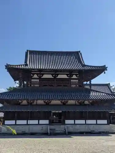 法隆寺の本殿