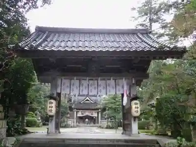 倉田八幡宮の山門