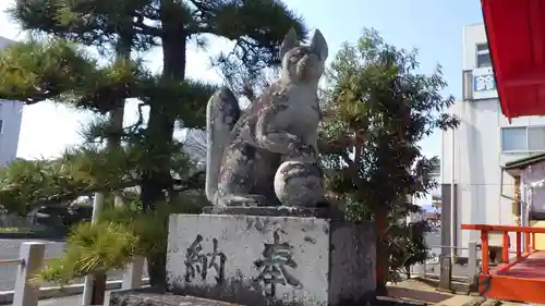 篠葉沢稲荷神社の狛犬