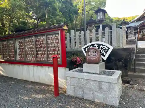 成海神社の像