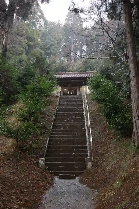 八幡神社の山門・神門
