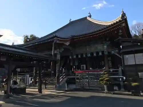 中山寺の本殿・本堂