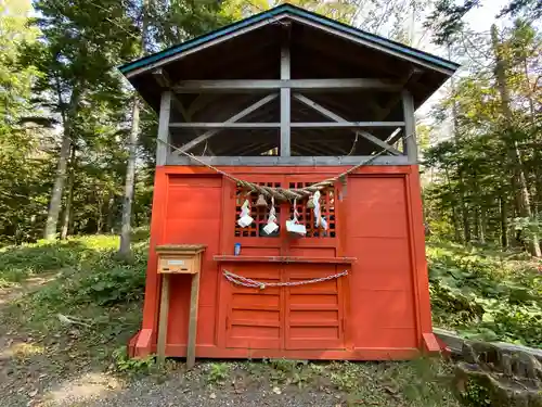 阿寒湖稲荷神社(北海道)