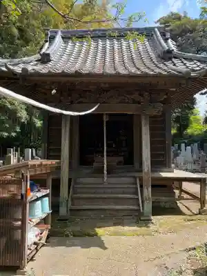 真福寺の{uncategorized: "未分類", other: "その他", undefined: "問題あり", building: "その他建物", grave: "お墓", sacred_gate: "鳥居", guardian: "狛犬", statue: "像", buddha: "仏像", history: "歴史", nature: "自然", garden: "庭園", animal: "動物", pagoda: "塔", temizu: "手水舎", mountain_gate: "山門・神門", sanctuary: "本殿・本堂", subordinate: "末社・摂社", art: "芸術", scenery: "景色", jizo: "地蔵", ema: "絵馬", goshuin: "御朱印", omikuji: "おみくじ", items: "授与品その他", amulet: "お守り", goshuincho: "御朱印帳", eats: "食事", festival: "お祭り", votive_dance: "神楽", shichigosan: "七五三参", wedding: "結婚式", experience: "体験その他", initially: "初詣", around: "周辺", anti_infection: "感染症対策"}