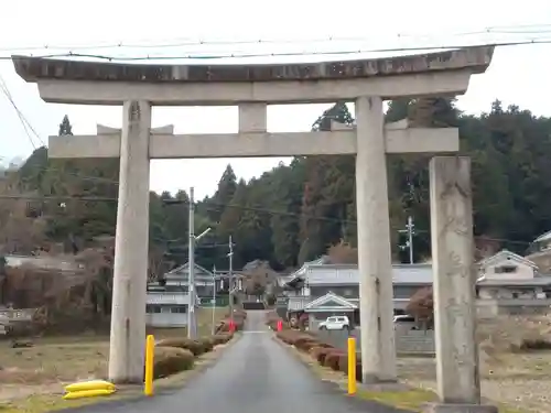 八咫烏神社の鳥居