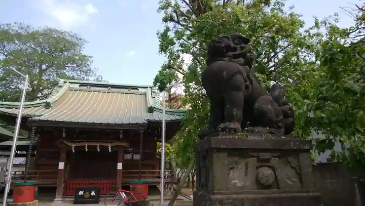 岩淵八雲神社の狛犬