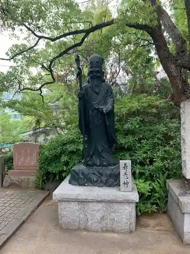 真田山 三光神社の像