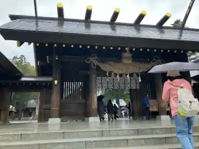 北海道神宮の{uncategorized: "未分類", other: "その他", undefined: "問題あり", building: "その他建物", grave: "お墓", sacred_gate: "鳥居", guardian: "狛犬", statue: "像", buddha: "仏像", history: "歴史", nature: "自然", garden: "庭園", animal: "動物", pagoda: "塔", temizu: "手水舎", mountain_gate: "山門・神門", sanctuary: "本殿・本堂", subordinate: "末社・摂社", art: "芸術", scenery: "景色", jizo: "地蔵", ema: "絵馬", goshuin: "御朱印", omikuji: "おみくじ", items: "授与品その他", amulet: "お守り", goshuincho: "御朱印帳", eats: "食事", festival: "お祭り", votive_dance: "神楽", shichigosan: "七五三参", wedding: "結婚式", experience: "体験その他", initially: "初詣", around: "周辺", anti_infection: "感染症対策"}